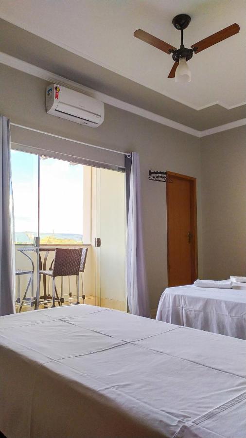 Pouso Oliveira Suites São João Batista do Glória Eksteriør billede