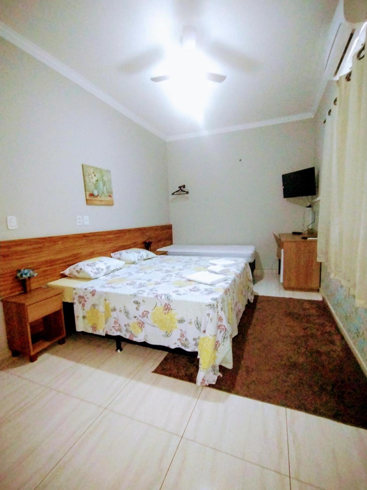 Pouso Oliveira Suites São João Batista do Glória Eksteriør billede